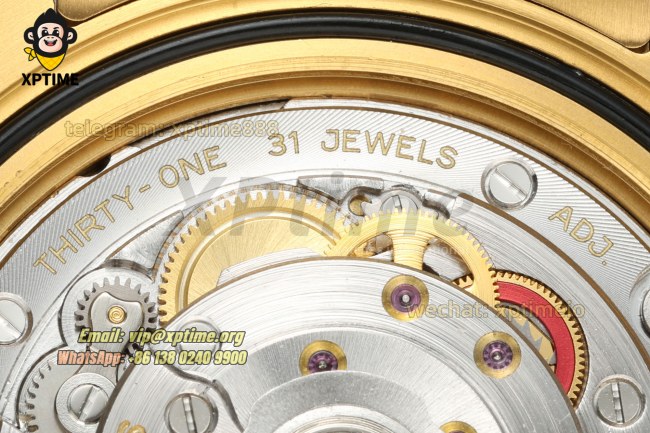 GMT Master II 126718 GRNR 40mm 3EF Tiger Iron/Dot on Jub YG/YG Bracelet SH3285 GMT Master II 126718 GRNR 40mm 3EF Tiger Iron/Dot on Jub YG/YG Bracelet SH3285