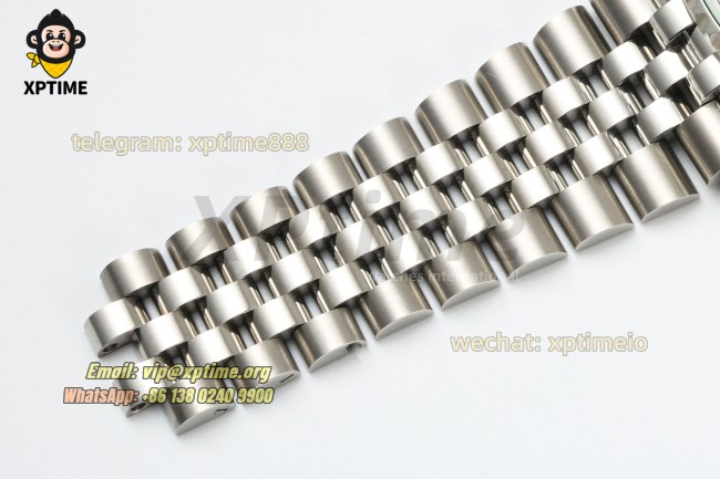 GMT Master II 126729 40mm 3EF Green/Dot on Jub SS/SS Bracelet SH3285 Super Clone GMT Master II 126729 40mm 3EF Green/Dot on Jub SS/SS Bracelet SH3285 Super Clone