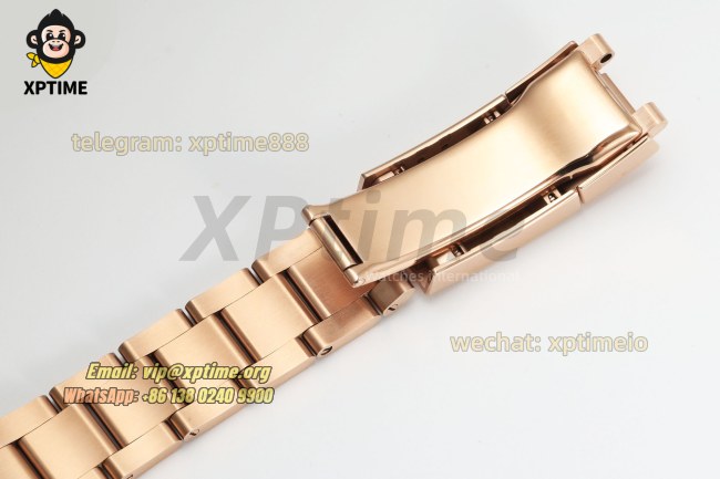 GMT Master II 126715 Rootbeer 40mm 3EF Tiger Iron/Dot on Oys RG/RG Bracelet SH3285 GMT Master II 126715 Rootbeer 40mm 3EF Tiger Iron/Dot on Oys RG/RG Bracelet SH3285