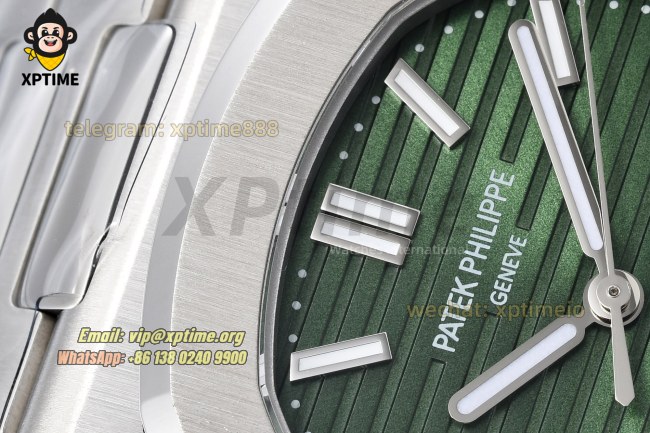 Nautilus 5711 40mm 3KF Green/Stick on SS/SS Bracelet A330SC Nautilus 5711 40mm 3KF Green/Stick on SS/SS Bracelet A330SC