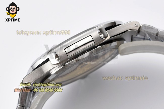 Nautilus 5711 40mm 3KF Blue/Stick on SS/SS Bracelet A330SC Nautilus 5711 40mm 3KF Blue/Stick on SS/SS Bracelet A330SC