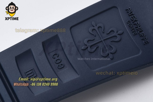 Aquanaut Ref.5168 42MM 3KF Blue/Numerals on SS/RU Bracelet A330 Aquanaut Ref.5168 42MM 3KF Blue/Numerals on SS/RU Bracelet A330