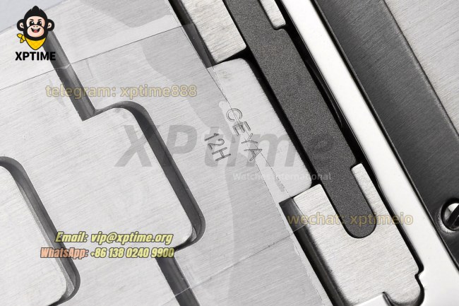 Santos De Cartier 40mm AF Green/Roman on SS/SS Bracelet MY9015 Santos De Cartier 40mm AF Green/Roman on SS/SS Bracelet MY9015