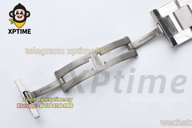 Tank Solo 27.4mm AF White/Roman on SS/SS Bracelet Quartz Tank Solo 27.4mm AF White/Roman on SS/SS Bracelet Quartz