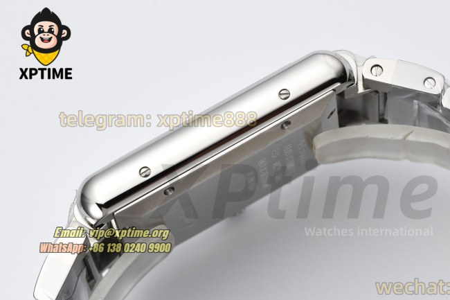 Tank Must Date 41mm AF White/Roman on SS/SS Bracelet Quartz Tank Must Date 41mm AF White/Roman on SS/SS Bracelet Quartz