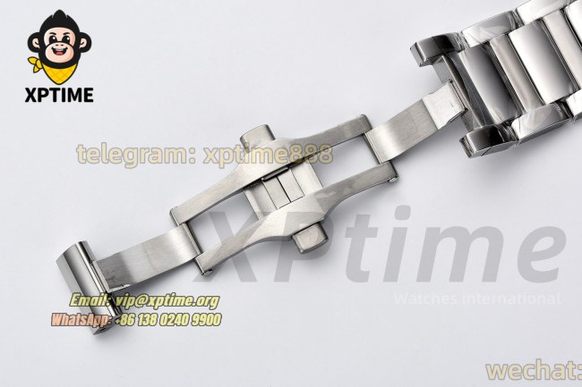Tank Must Date 41mm AF White/Roman on SS/SS Bracelet Quartz Tank Must Date 41mm AF White/Roman on SS/SS Bracelet Quartz