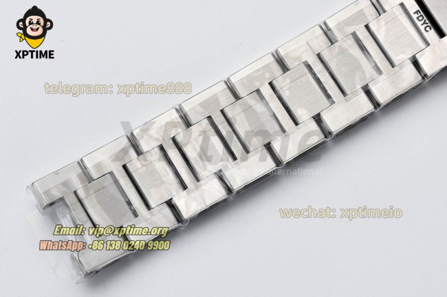 Tank Must 25.5mm AF White/Roman on SS/SS Bracelet Quartz Tank Must 25.5mm AF White/Roman on SS/SS Bracelet Quartz