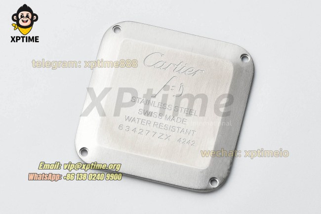 Santos Dumont 27.5mm AF White/Roman on SS/LE Strap Quartz Santos Dumont 27.5mm AF White/Roman on SS/LE Strap Quartz