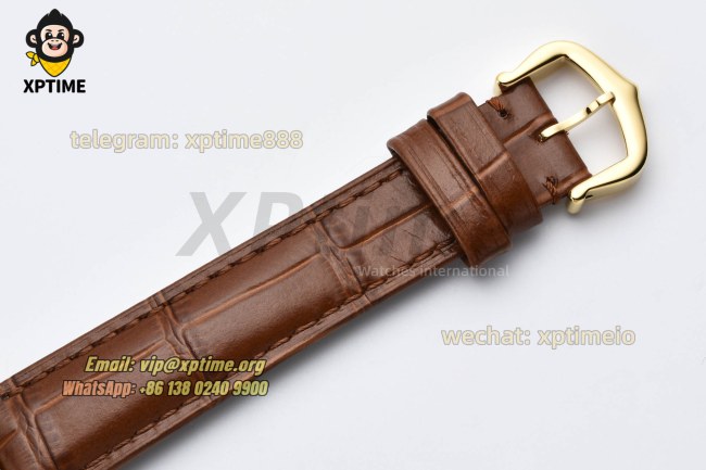 Tank Louis 22mm AF White/Roman on YG/LE Strap Quartz Tank Louis 22mm AF White/Roman on YG/LE Strap Quartz