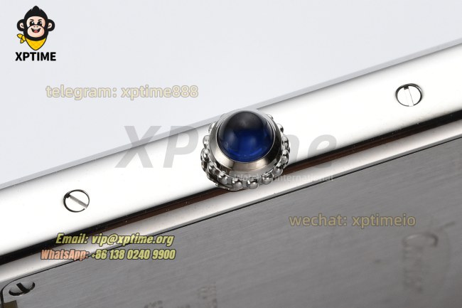 Tank Solo 27.4mm AF White/Roman on SS/LE Strap Quartz Tank Solo 27.4mm AF White/Roman on SS/LE Strap Quartz