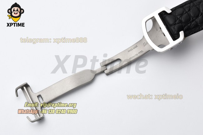 Tank Solo 27.4mm AF White/Roman on SS/LE Strap Quartz Tank Solo 27.4mm AF White/Roman on SS/LE Strap Quartz