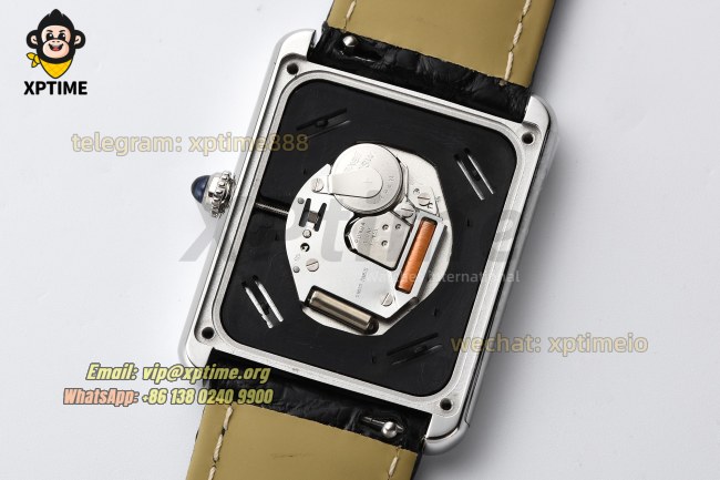 Tank Solo 27.4mm AF White/Roman on SS/LE Strap Quartz Tank Solo 27.4mm AF White/Roman on SS/LE Strap Quartz