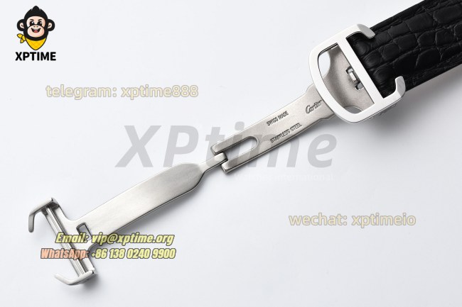 Tank Solo Date 41mm AF White/Roman on SS/LE Strap 9015 Tank Solo Date 41mm AF White/Roman on SS/LE Strap 9015