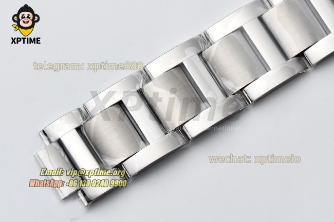 Ballon Bleu De Cartier 36mm AF White/Roman on SS/SS Bracelet NH05 Ballon Bleu De Cartier 36mm AF White/Roman on SS/SS Bracelet NH05