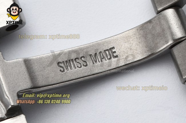 Ballon Bleu De Cartier 36mm AF White/Roman on SS/SS Bracelet NH05 Ballon Bleu De Cartier 36mm AF White/Roman on SS/SS Bracelet NH05
