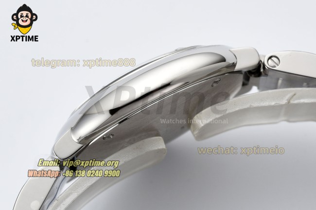 Ballon Bleu De Cartier 28mm AF White/Roman on SS/SS Bracelet Quartz Ballon Bleu De Cartier 28mm AF White/Roman on SS/SS Bracelet Quartz