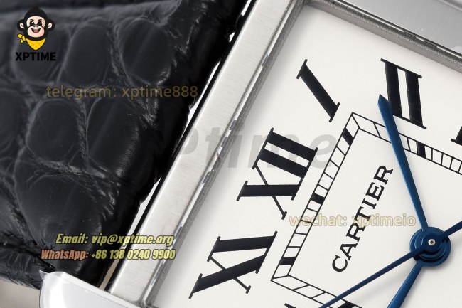 Tank Solo Date 41mm AF White/Roman on SS/LE Strap 9015 Tank Solo Date 41mm AF White/Roman on SS/LE Strap 9015