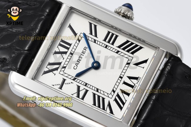Tank Solo 24.4mm AF White/Roman on SS/LE Strap Quartz Tank Solo 24.4mm AF White/Roman on SS/LE Strap Quartz