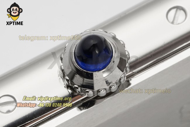 Tank Must 22mm AF White/Roman on SS/Lychee LE Strap Quartz Tank Must 22mm AF White/Roman on SS/Lychee LE Strap Quartz