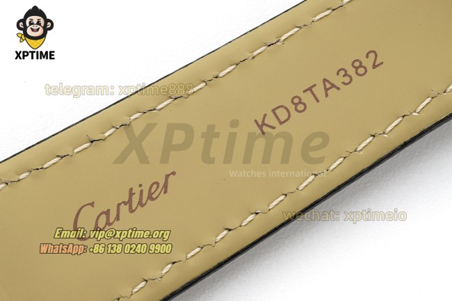 Tank Must 25.5mm AF White/Roman on SS/Lychee LE Strap Quartz Tank Must 25.5mm AF White/Roman on SS/Lychee LE Strap Quartz