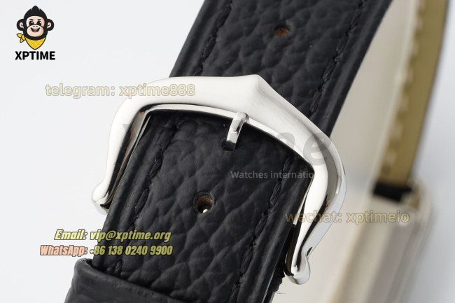 Tank Must 22mm AF White/Roman on SS/Lychee LE Strap Quartz Tank Must 22mm AF White/Roman on SS/Lychee LE Strap Quartz