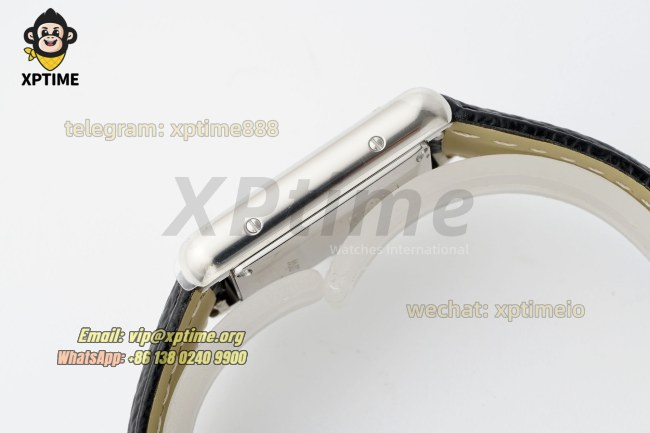 Tank Must 22mm AF White/Roman on SS/Lychee LE Strap Quartz Tank Must 22mm AF White/Roman on SS/Lychee LE Strap Quartz