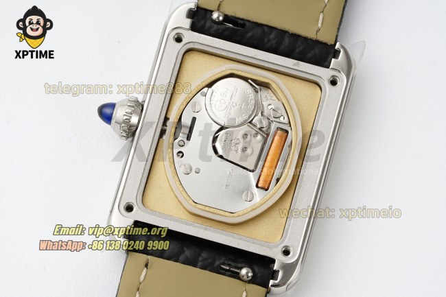 Tank Must 22mm AF White/Roman on SS/Lychee LE Strap Quartz Tank Must 22mm AF White/Roman on SS/Lychee LE Strap Quartz