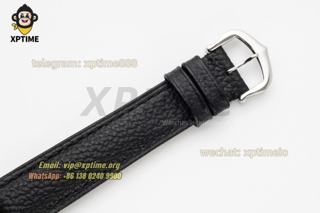 Tank Must 22mm AF White/Roman on SS/Lychee LE Strap Quartz Tank Must 22mm AF White/Roman on SS/Lychee LE Strap Quartz