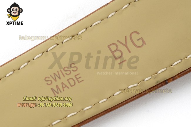 Tank Louis Date 25.5mm AF White/Roman on YG/LE Strap Quartz Tank Louis Date 25.5mm AF White/Roman on YG/LE Strap Quartz