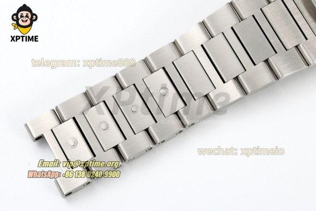 Portugieser 7 Days 42mm 2024 APS Gold/Numeral on SS/SS Bracelet A52010 Portugieser 7 Days 42mm 2024 APS Gold/Numeral on SS/SS Bracelet A52010