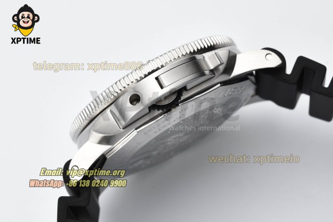 Submersible PAM1323 44mm VSF Gray/Dot on SS/RU Strap P9011 Super Clone Submersible PAM1323 44mm VSF Gray/Dot on SS/RU Strap P9011 Super Clone