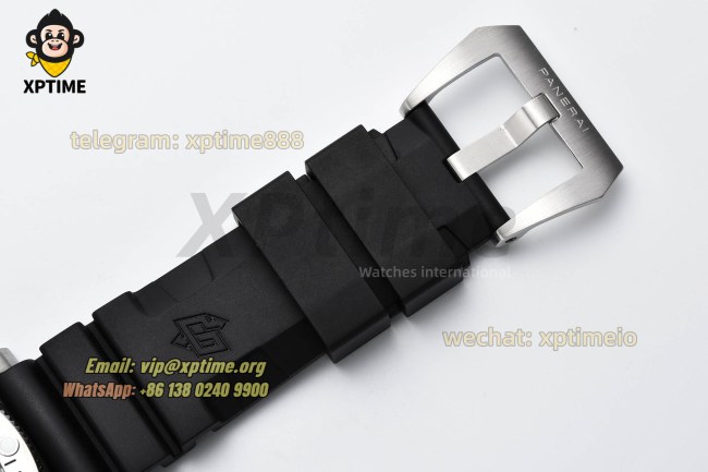 Submersible PAM683 42mm VSF Black/Dot on SS/RU Strap P900 Super Clone Submersible PAM683 42mm VSF Black/Dot on SS/RU Strap P900 Super Clone