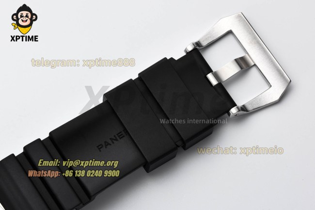 Submersible PAM683 42mm VSF Black/Dot on SS/RU Strap P900 Super Clone Submersible PAM683 42mm VSF Black/Dot on SS/RU Strap P900 Super Clone