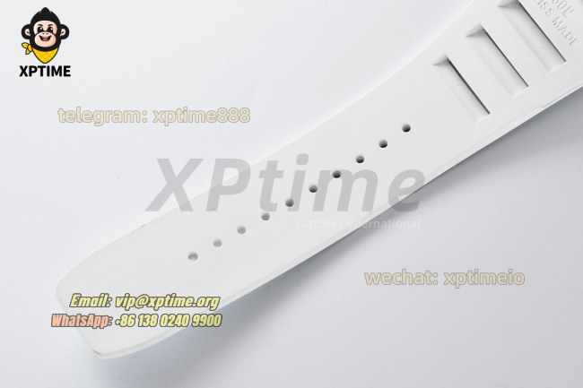 RM055 43mm APSF Sketelon White/Red on NTPT/RU Strap RMUL2 RM055 43mm APSF Sketelon White/Red on NTPT/RU Strap RMUL2