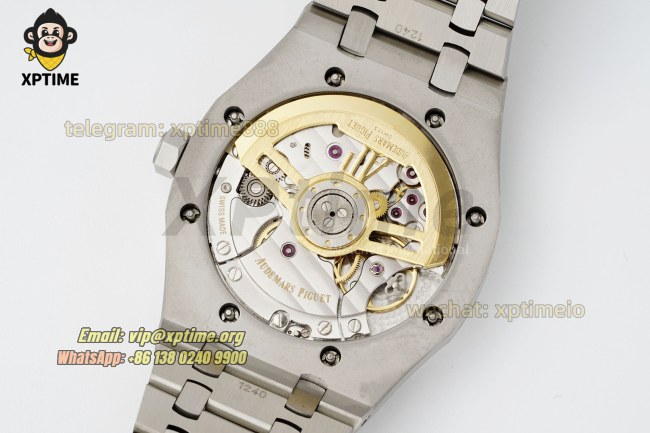 Royal Oak KAWS 41mm APSF XX Dial on SS Bracelet A4302 Super Clone Royal Oak KAWS 41mm APSF XX Dial on SS Bracelet A4302 Super Clone
