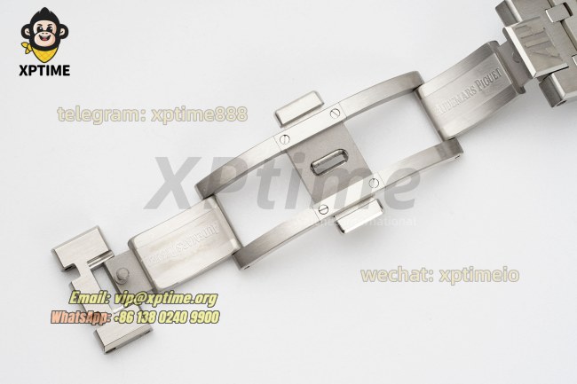 Royal Oak KAWS 41mm APSF XX Dial on SS Bracelet A4302 Super Clone Royal Oak KAWS 41mm APSF XX Dial on SS Bracelet A4302 Super Clone