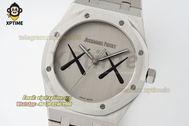 Royal Oak KAWS 41mm APSF XX Dial on SS Bracelet A4302 Super Clone Royal Oak KAWS 41mm APSF XX Dial on SS Bracelet A4302 Super Clone
