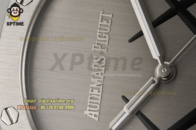 Royal Oak KAWS 41mm APSF XX Dial on SS Bracelet A4302 Super Clone Royal Oak KAWS 41mm APSF XX Dial on SS Bracelet A4302 Super Clone