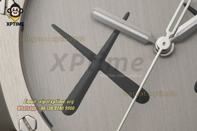 Royal Oak KAWS 41mm APSF XX Dial on SS Bracelet A4302 Super Clone Royal Oak KAWS 41mm APSF XX Dial on SS Bracelet A4302 Super Clone