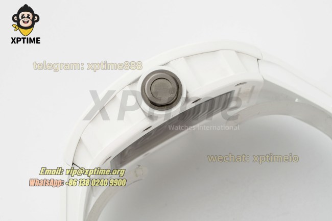 RM055 43mm APSF Sketelon/Blue on White CER/RU Strap RMUL2 RM055 43mm APSF Sketelon/Blue on White CER/RU Strap RMUL2