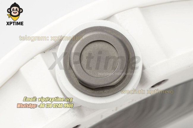RM055 43mm APSF Sketelon/Blue on White CER/RU Strap RMUL2 RM055 43mm APSF Sketelon/Blue on White CER/RU Strap RMUL2