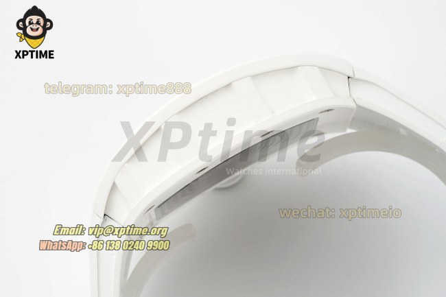 RM055 43mm APSF Sketelon/Blue on White CER/RU Strap RMUL2 RM055 43mm APSF Sketelon/Blue on White CER/RU Strap RMUL2