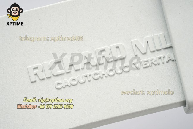 RM055 43mm APSF Sketelon/Blue on White CER/RU Strap RMUL2 RM055 43mm APSF Sketelon/Blue on White CER/RU Strap RMUL2
