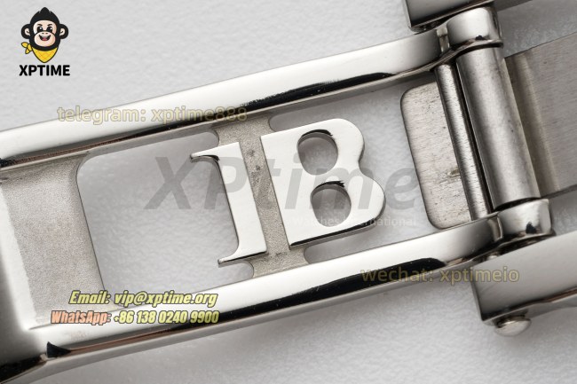 Villeret Complications 40mm APSF White/Roma/Numeral on SS/LE Strap A6654 Villeret Complications 40mm APSF White/Roma/Numeral on SS/LE Strap A6654