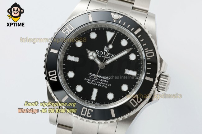 Submariner 124060 40mm ARF Black/Dot on SS/SS Bracelet VR3230 Submariner 124060 40mm ARF Black/Dot on SS/SS Bracelet VR3230