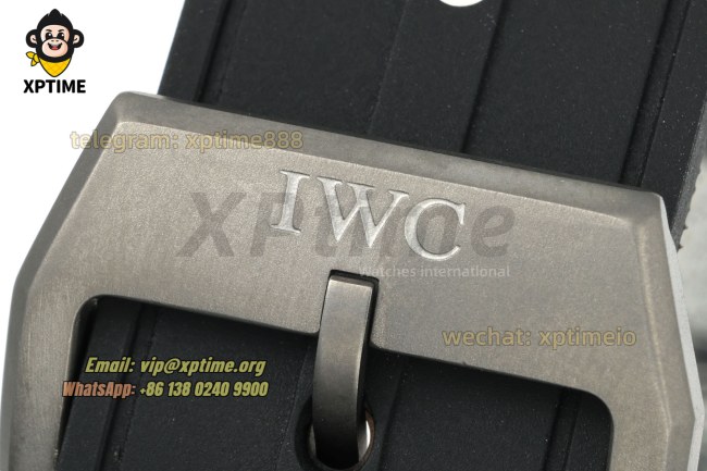 Pilot’s Watch Mark XVIII IW327010 40mm BLSF White/Numeral on SS/RU Strap 9015 Pilot’s Watch Mark XVIII IW327010 40mm BLSF White/Numeral on SS/RU Strap 9015