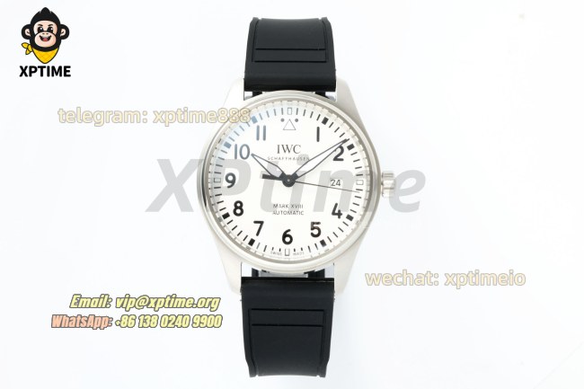 Pilot’s Watch Mark XVIII IW327010 40mm BLSF White/Numeral on SS/RU Strap 9015 Pilot’s Watch Mark XVIII IW327010 40mm BLSF White/Numeral on SS/RU Strap 9015