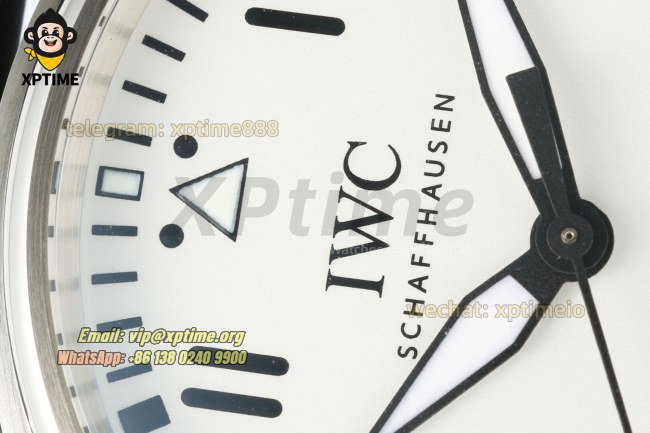 Pilot’s Watch Mark XVIII IW327010 40mm BLSF White/Numeral on SS/RU Strap 9015 Pilot’s Watch Mark XVIII IW327010 40mm BLSF White/Numeral on SS/RU Strap 9015