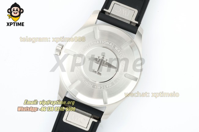 Pilot’s Watch Mark XVIII IW327010 40mm BLSF White/Numeral on SS/RU Strap 9015 Pilot’s Watch Mark XVIII IW327010 40mm BLSF White/Numeral on SS/RU Strap 9015