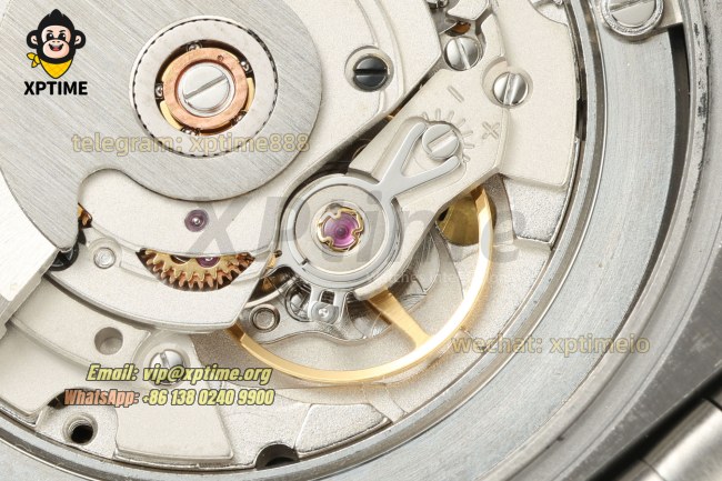 Chronomat GMT 40mm BLSF Black/Stick on SS/SS Bracelet A2824 Chronomat GMT 40mm BLSF Black/Stick on SS/SS Bracelet A2824